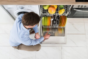 Spülmaschinen im Test 2025: Stiftung Warentest kürt Bosch und Siemens zum Testsieger