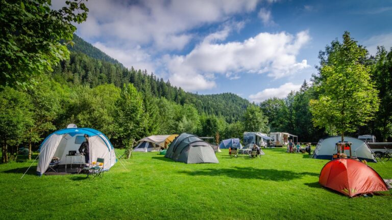 Die besten Camping-Gaskocher im Test von Haus & Garten Test, Heft 5/2023