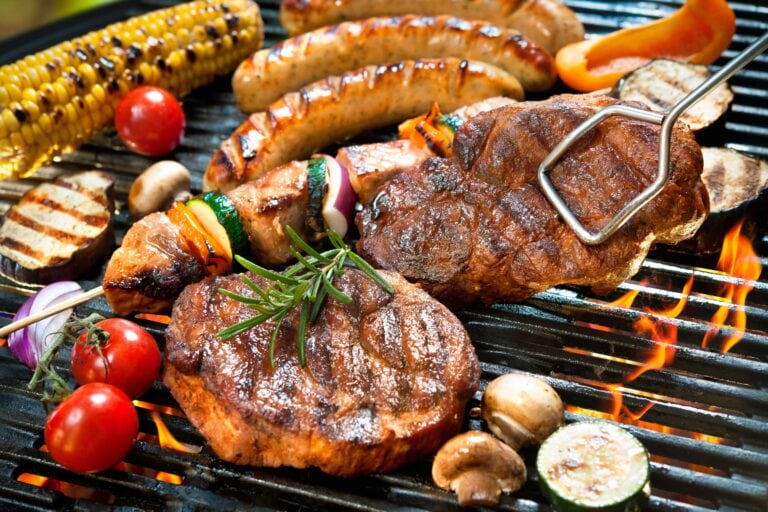 Holzkohlegrills im Test 2026: Die besten Grills für jeden Einsatz