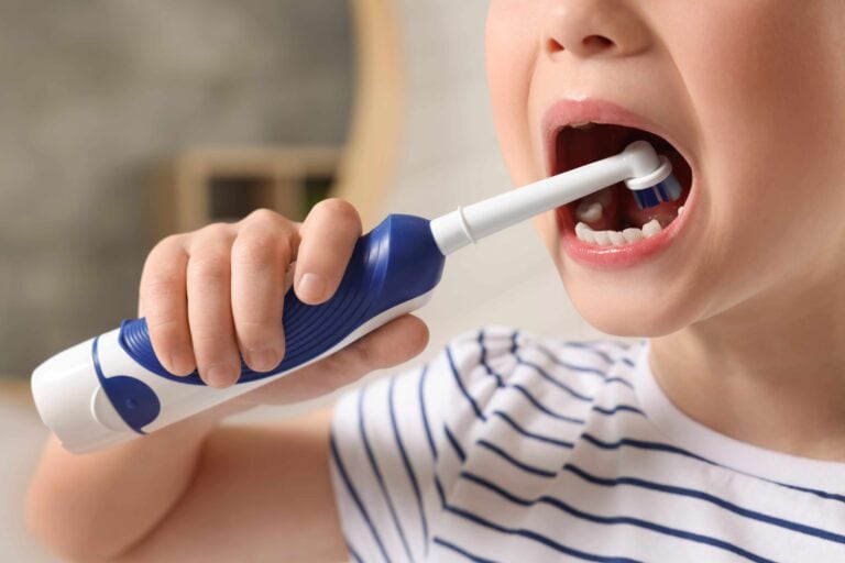 Elektrische Kinderzahnbürsten im Test von Stiftung Warentest 2026: Diese Modelle putzen am besten