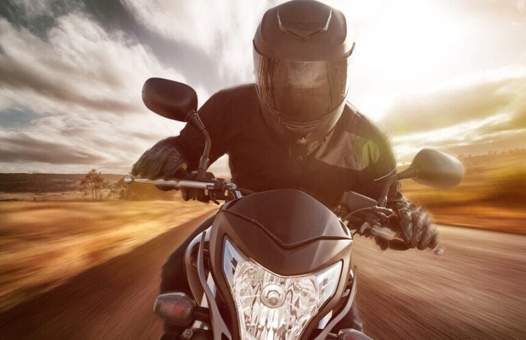 Motorradhelm günstig online kaufen: Diese 3 preiswerten Helme überzeugen im Test